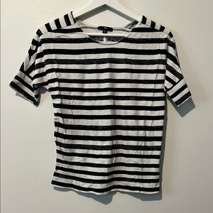 GAP Monochrome Striped Top